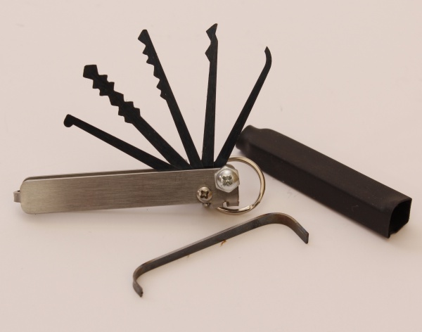 jack knife key chain pick set